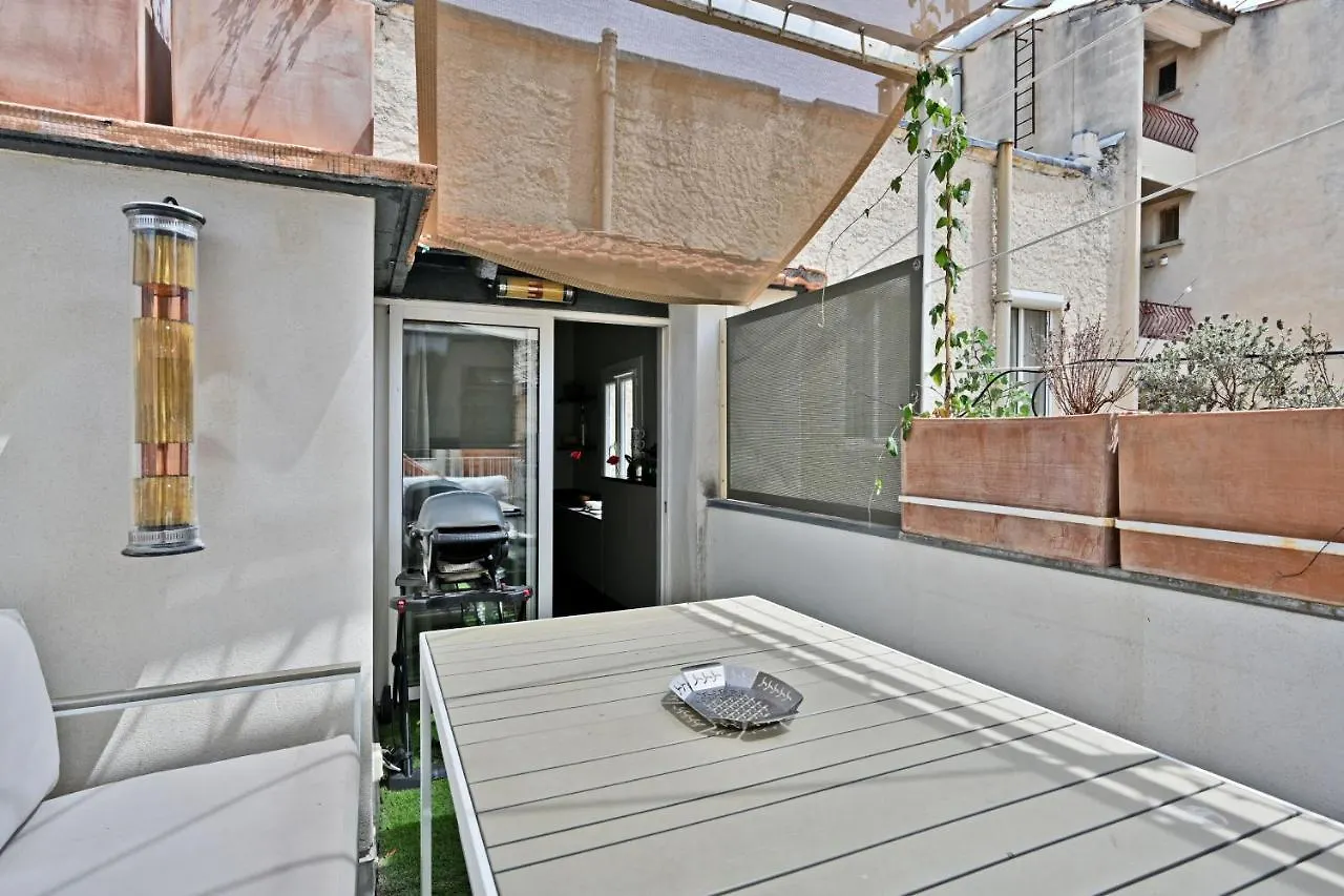 Le Saint-Laurent - Parking Gratuit - Terrasse - Wi-Fi Avignon Apartment